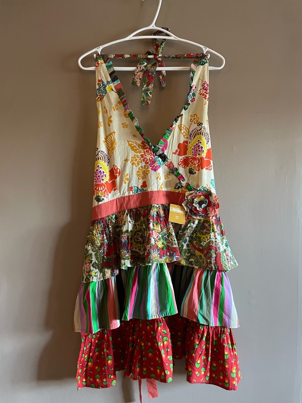 Pier 1 Multicolor Floral & Mixed Pattern Tiered Halter Tie Apron – NWT